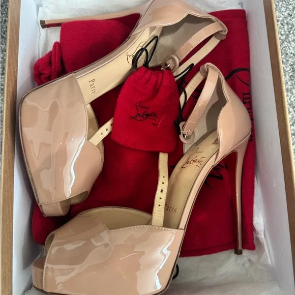Christian Louboutin Blush Patent Heels - Picture 2 of 5